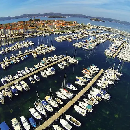Apartman Awesome Apartment In Biograd With Wifi Opatijski Torovi