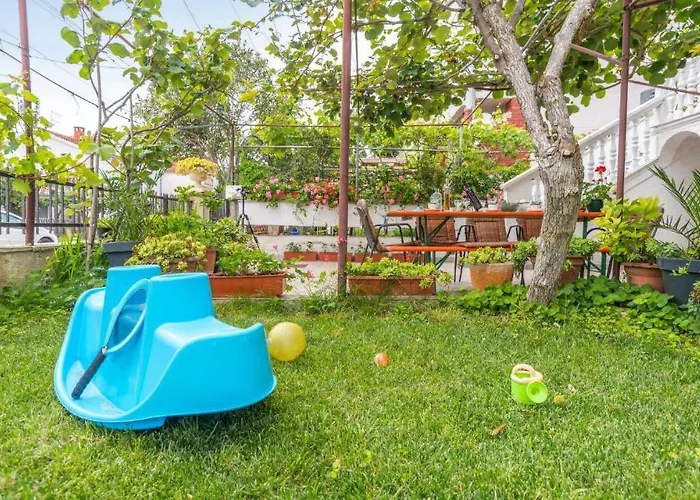Awesome Apartment In Biograd With Wifi * Opatijski Torovi