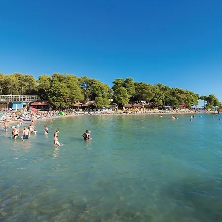 1 Bedroom Cozy Apartment In Biograd Opatijski Torovi