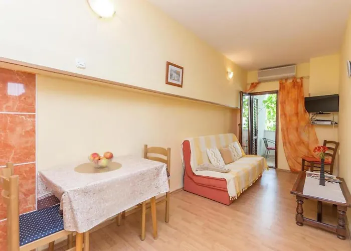 Awesome Apartment In Biograd With Wifi Апартаменты